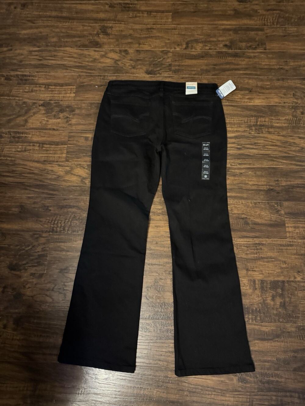 Wrangler Women's Essential Bootcut Black Jeans Sz: 33/15 X 30